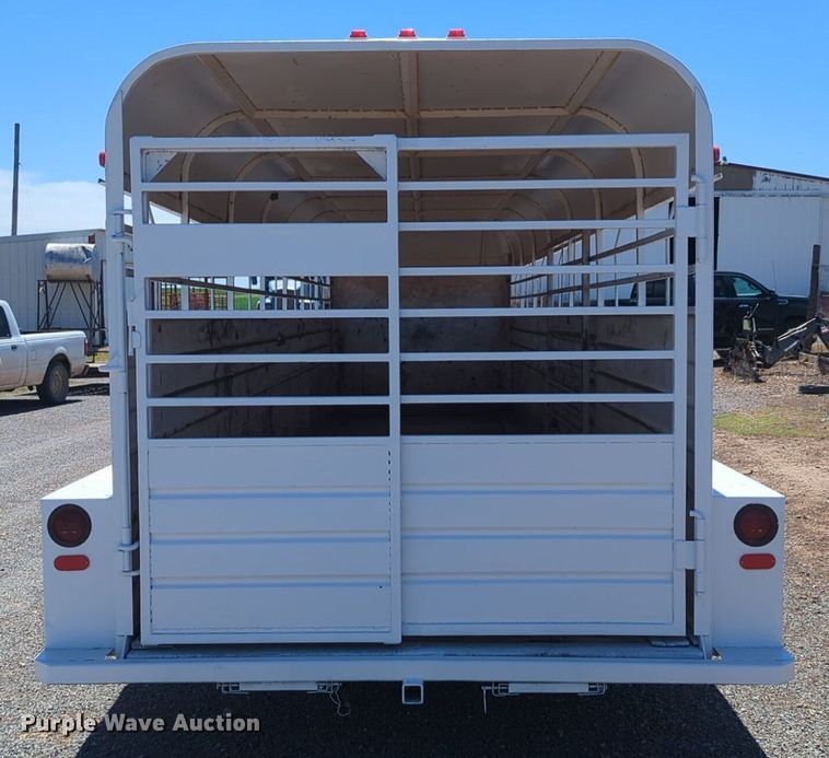image for item DN3834 Javorsky livestock trailer