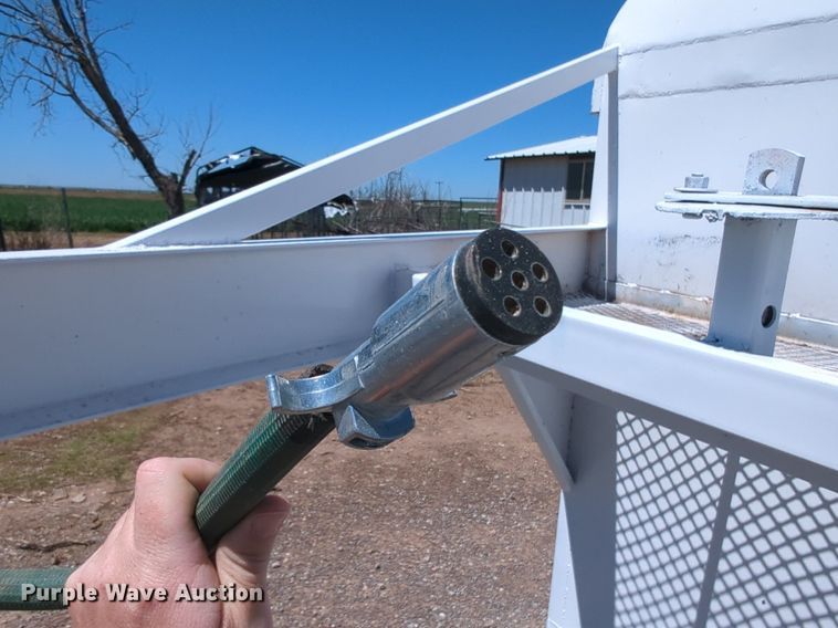 image for item DN3834 Javorsky livestock trailer