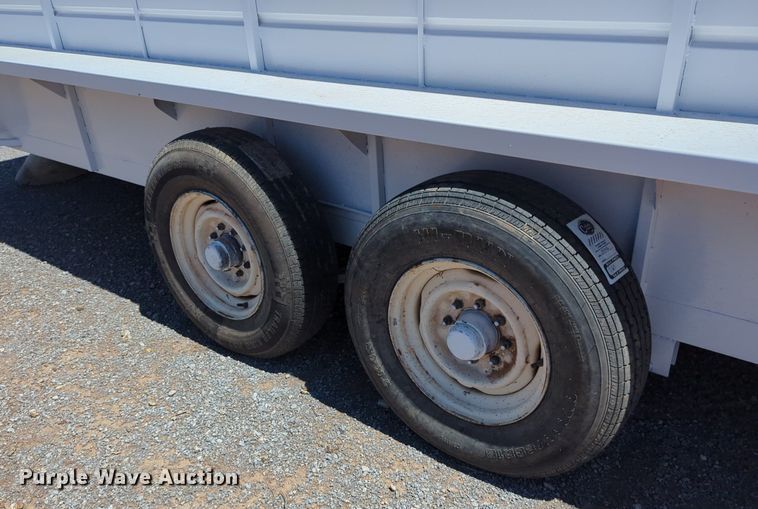 image for item DN3834 Javorsky livestock trailer