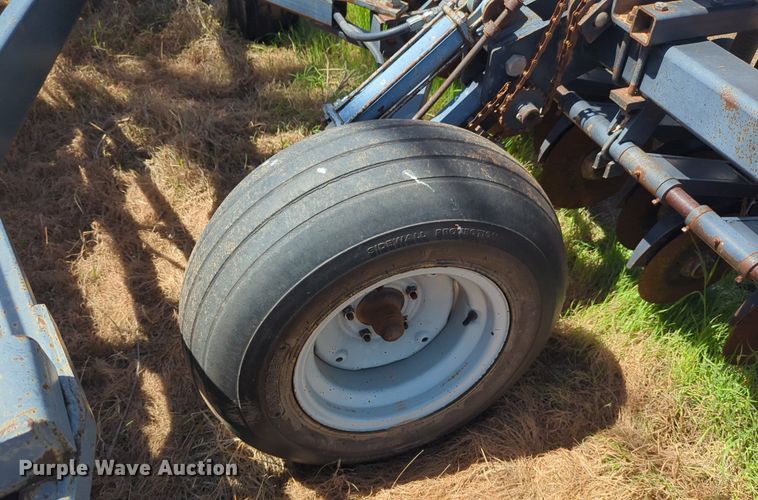 image for item DN3836 CrustBuster 3300 DD49X8 grain drill