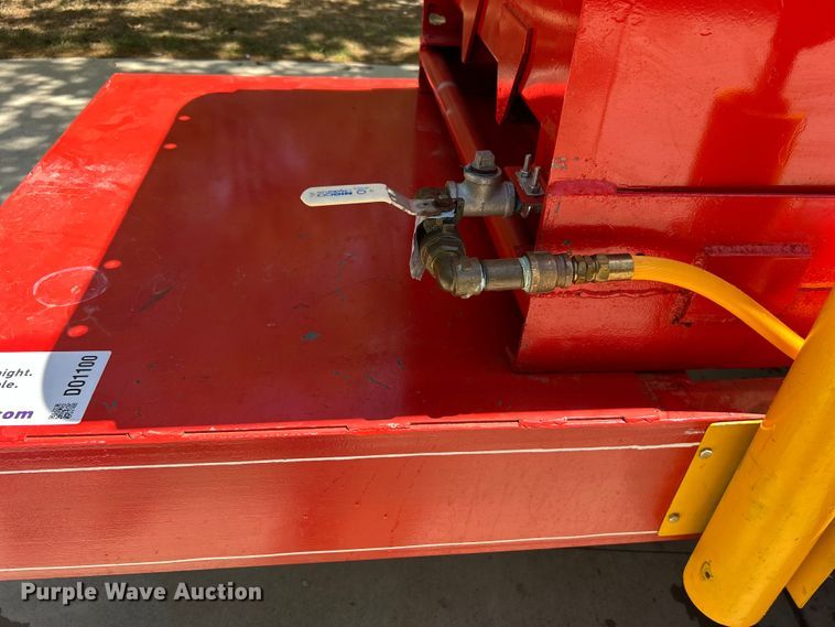 image for item DO1100 John Bean FMC turf sprayer