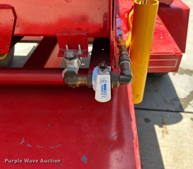 image for item DO1100 John Bean FMC turf sprayer