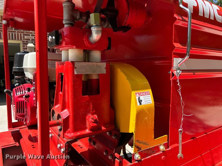 image for item DO1100 John Bean FMC turf sprayer