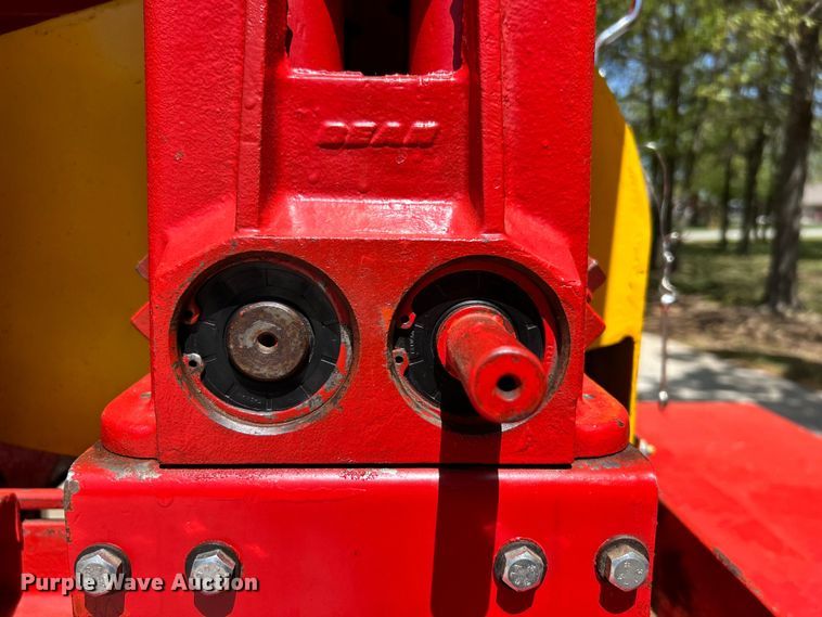 image for item DO1100 John Bean FMC turf sprayer