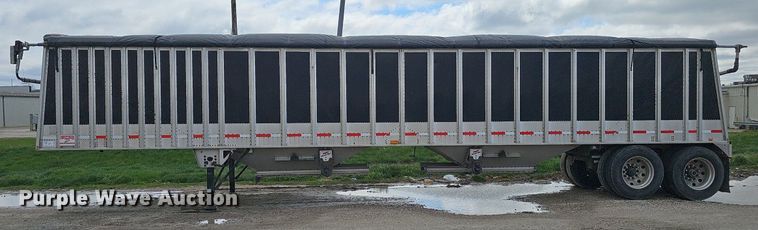 image for item DP0838 2016 Cornhusker 800 grain trailer