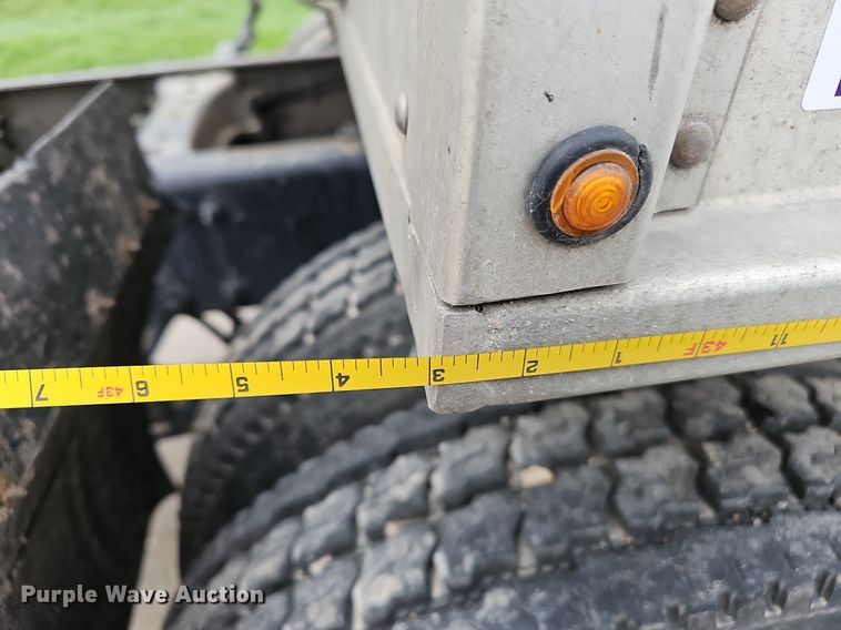 image for item DP0838 2016 Cornhusker 800 grain trailer