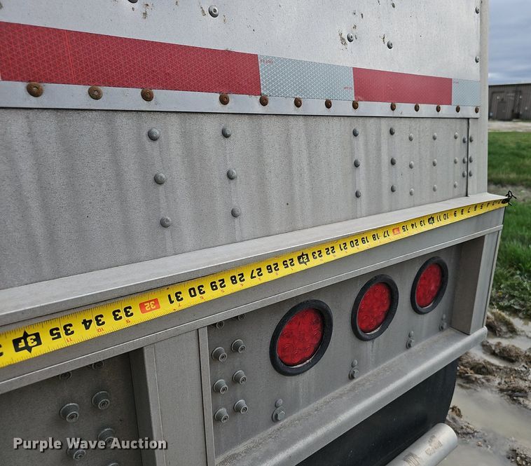 image for item DP0838 2016 Cornhusker 800 grain trailer