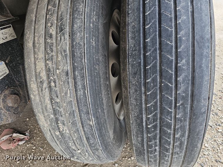 image for item DP0838 2016 Cornhusker 800 grain trailer