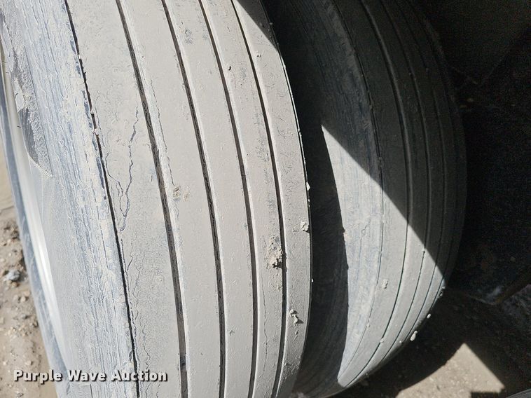 image for item DP0838 2016 Cornhusker 800 grain trailer