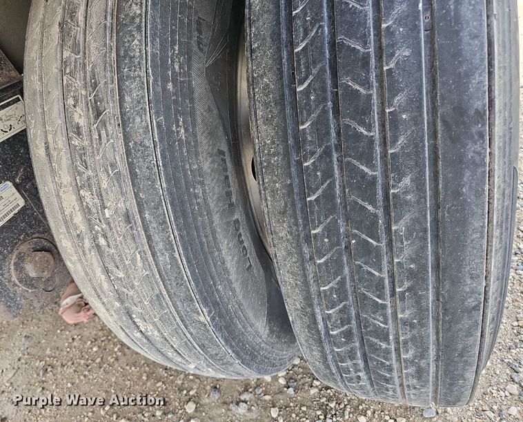 image for item DP0838 2016 Cornhusker 800 grain trailer