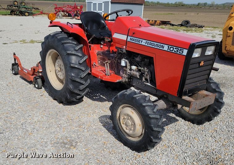image for item DP1393 1989 Massey Ferguson 1035 MFWD tractor