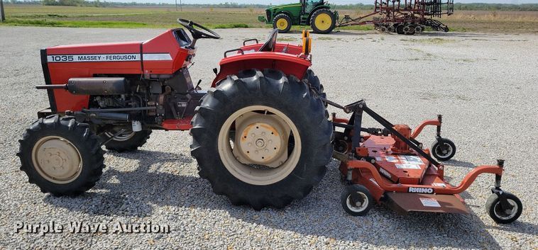 image for item DP1393 1989 Massey Ferguson 1035 MFWD tractor