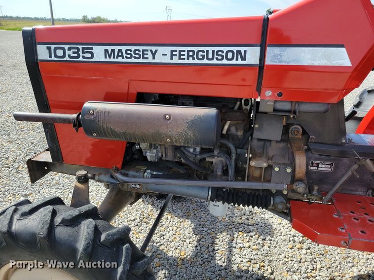 image for item DP1393 1989 Massey Ferguson 1035 MFWD tractor