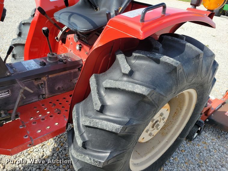 image for item DP1393 1989 Massey Ferguson 1035 MFWD tractor