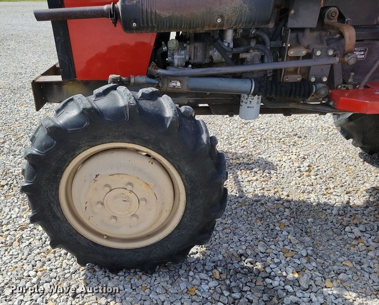 image for item DP1393 1989 Massey Ferguson 1035 MFWD tractor