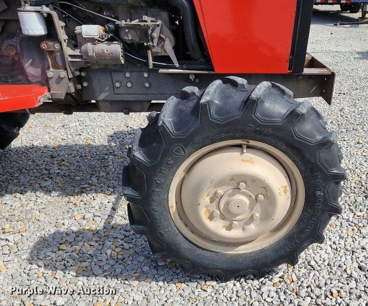 image for item DP1393 1989 Massey Ferguson 1035 MFWD tractor