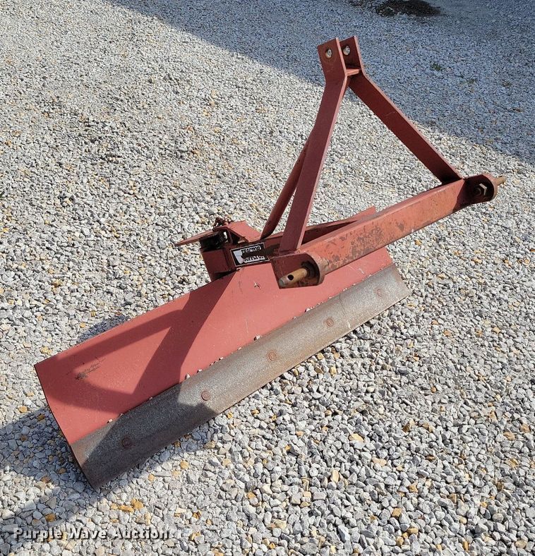 image for item DP1393 1989 Massey Ferguson 1035 MFWD tractor