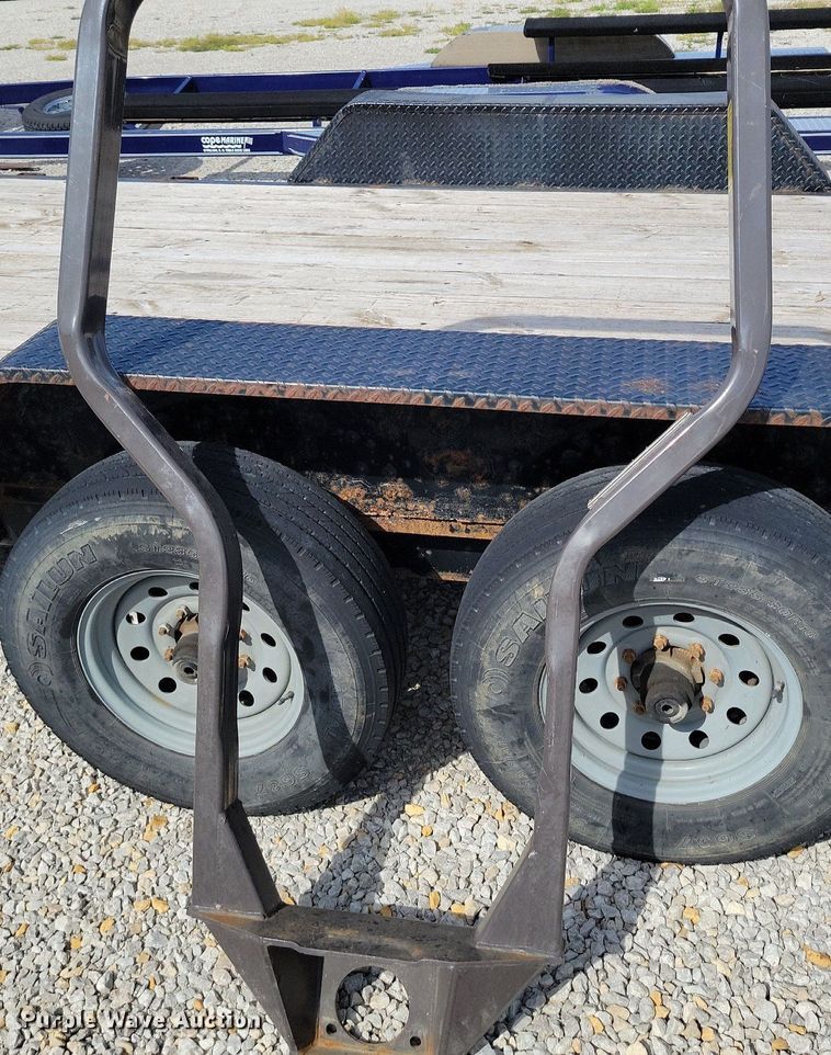 image for item DP1393 1989 Massey Ferguson 1035 MFWD tractor