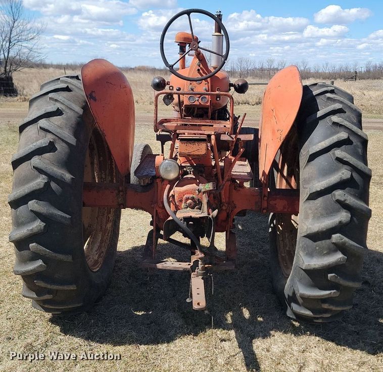 image for item DP3520 Cockshutt 40 tractor