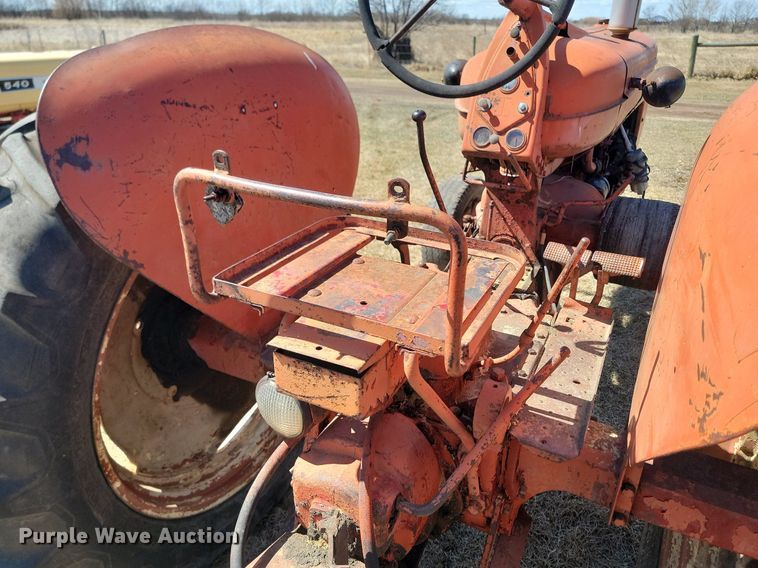 image for item DP3520 Cockshutt 40 tractor