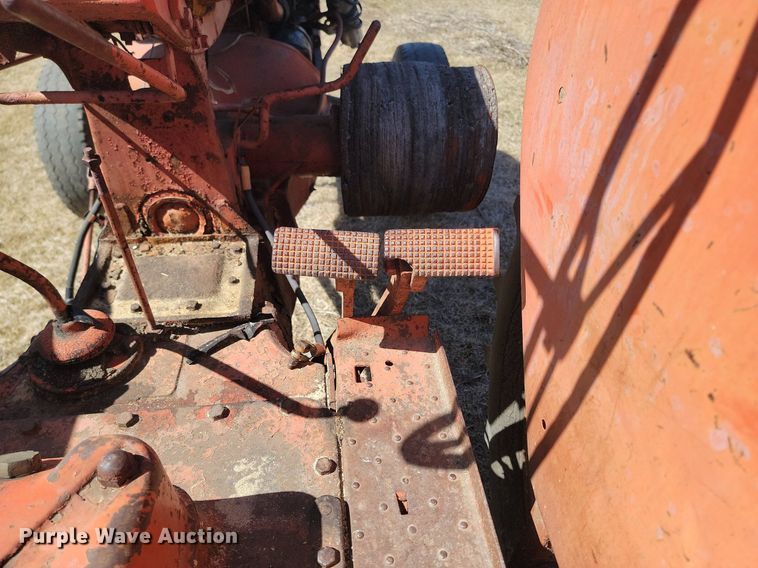 image for item DP3520 Cockshutt 40 tractor