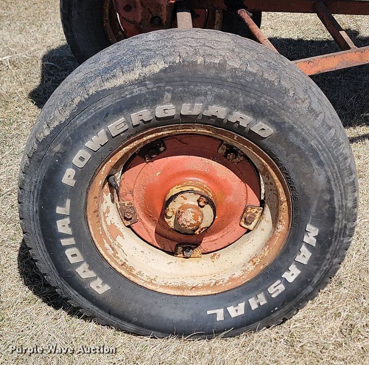 image for item DP3520 Cockshutt 40 tractor