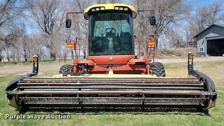 image for item DP3526 2005 New Holland  HW325 swather / windrower