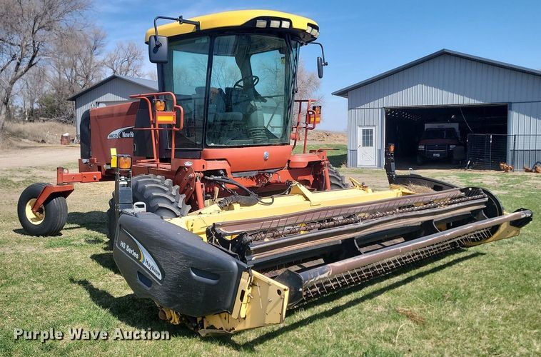 image for item DP3526 2005 New Holland  HW325 swather / windrower