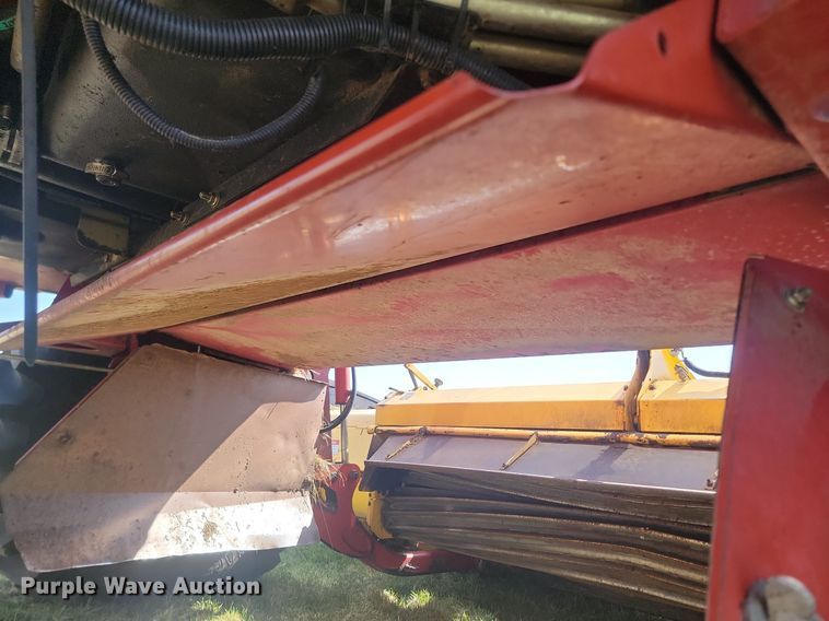 image for item DP3526 2005 New Holland  HW325 swather / windrower