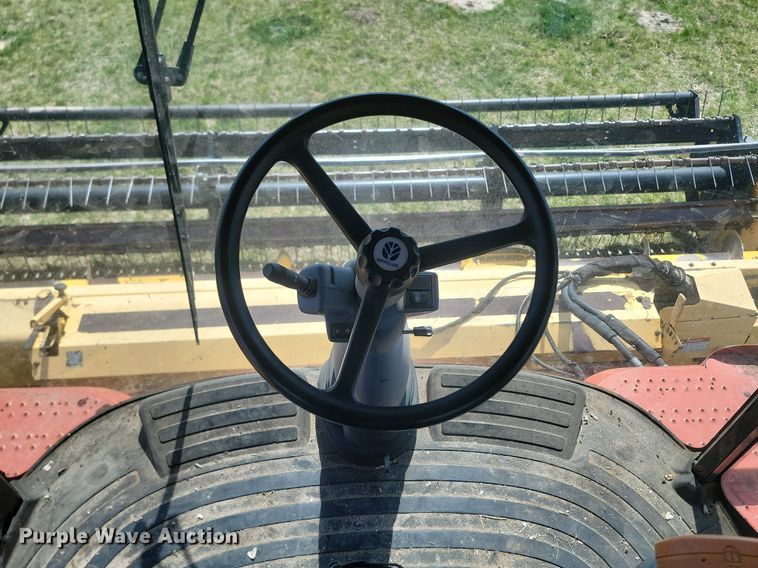 image for item DP3526 2005 New Holland  HW325 swather / windrower