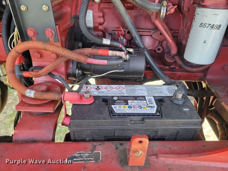 image for item DP3526 2005 New Holland  HW325 swather / windrower