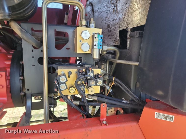 image for item DP3526 2005 New Holland  HW325 swather / windrower