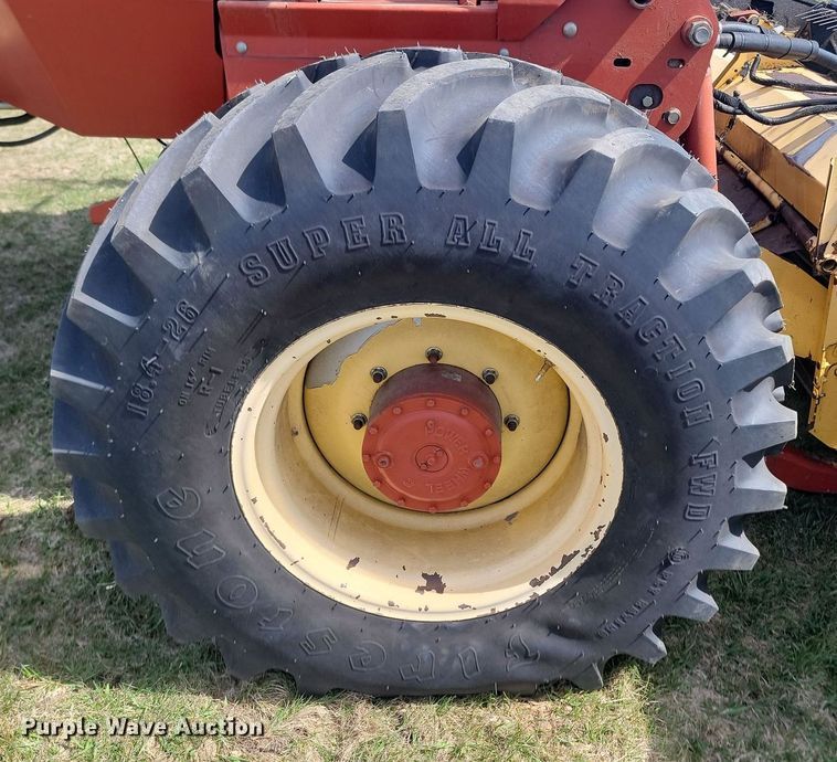 image for item DP3526 2005 New Holland  HW325 swather / windrower