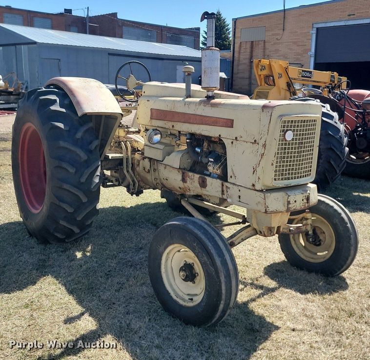 image for item DP5666 Cockshutt  550 tractor
