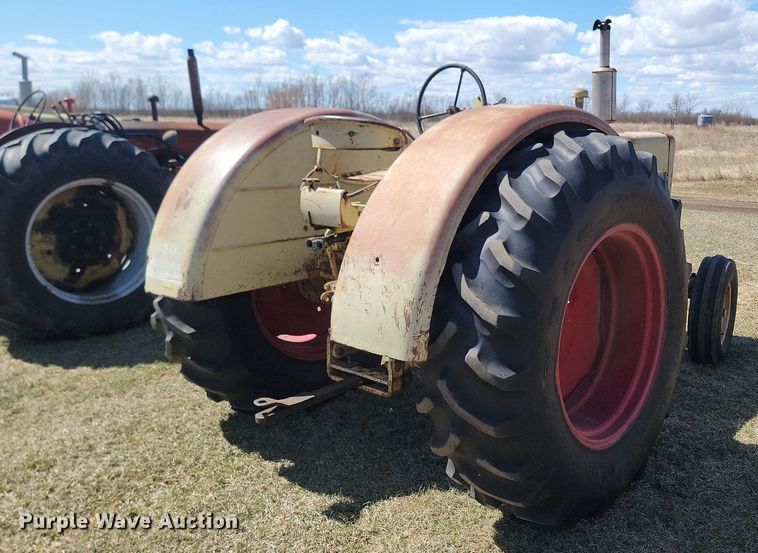 image for item DP5666 Cockshutt  550 tractor