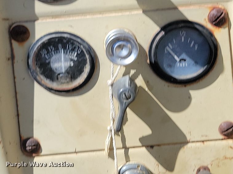 image for item DP5666 Cockshutt  550 tractor