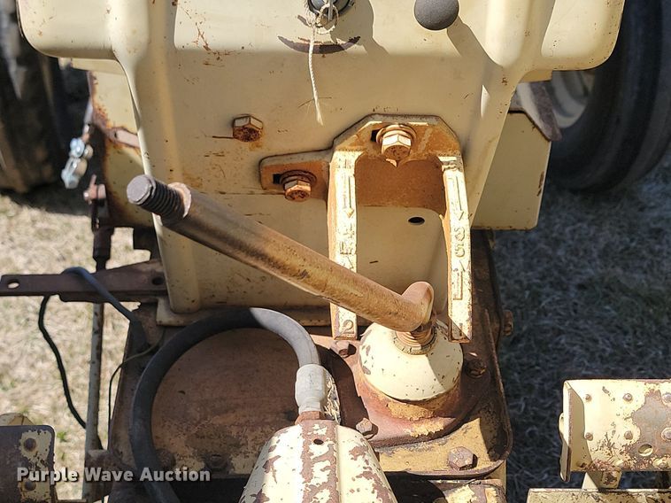 image for item DP5666 Cockshutt  550 tractor