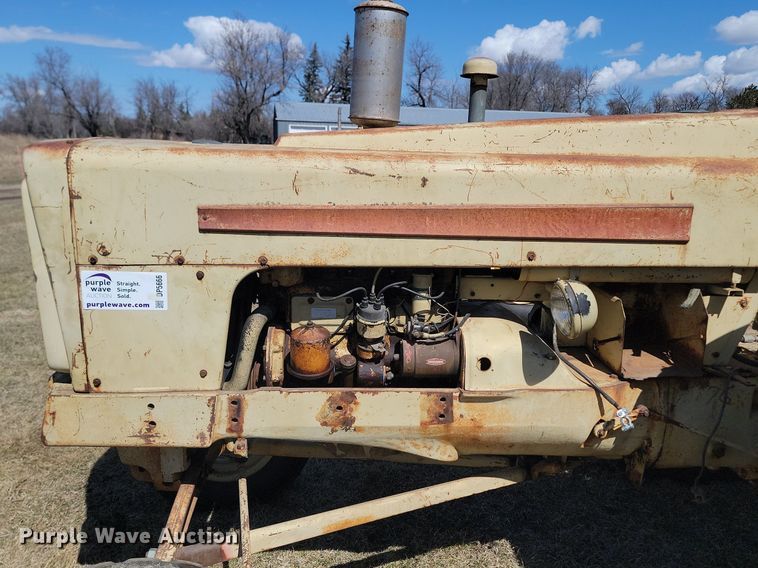 image for item DP5666 Cockshutt  550 tractor