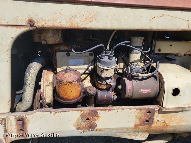 image for item DP5666 Cockshutt  550 tractor