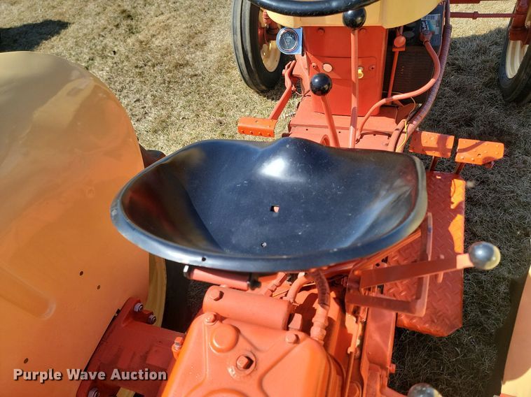 image for item DP5667 Cockshutt 540 tractor