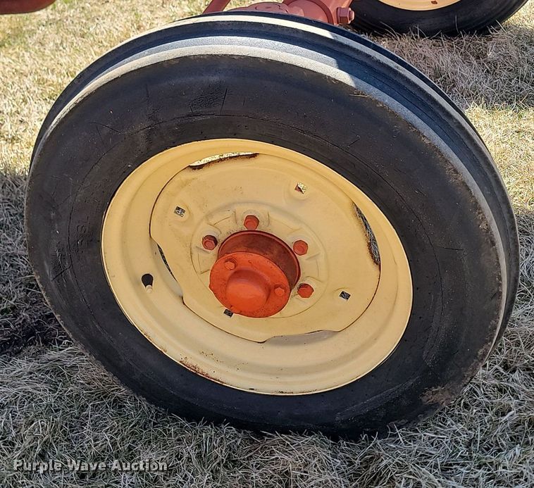 image for item DP5667 Cockshutt 540 tractor