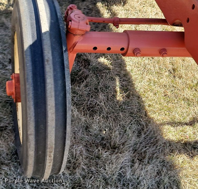 image for item DP5667 Cockshutt 540 tractor