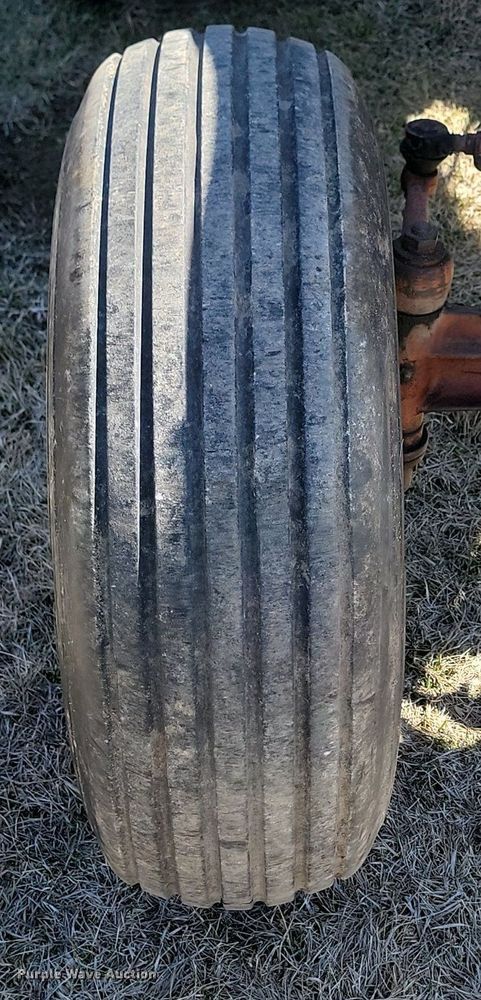 image for item DP5668 Cockshutt 30 tractor