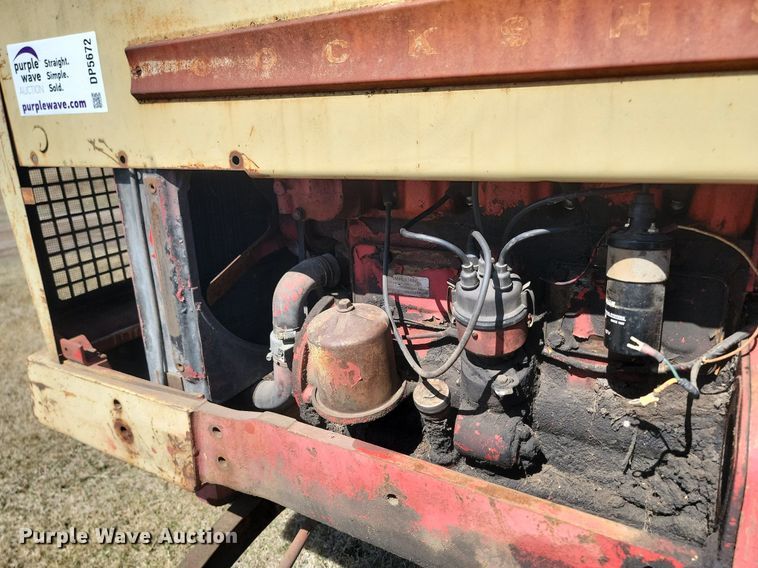 image for item DP5672 Cockshutt 550 tractor