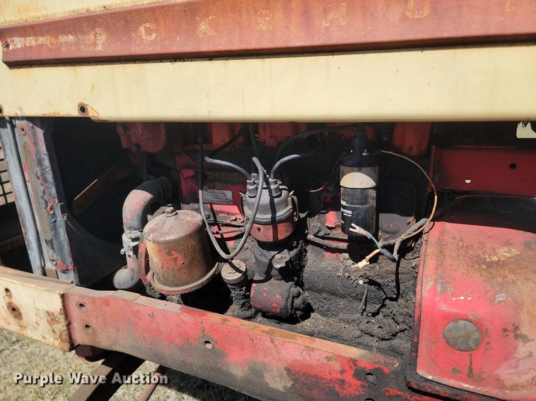 image for item DP5672 Cockshutt 550 tractor