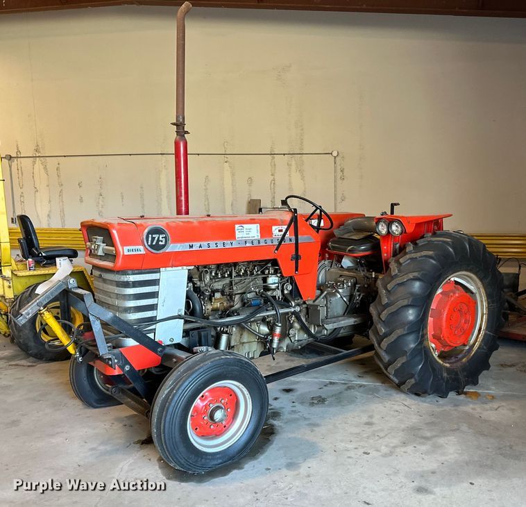 image for item DQ0752 1968 Massey Ferguson  175 tractor