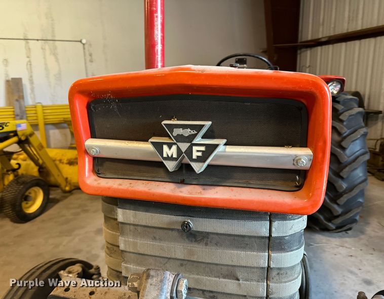 image for item DQ0752 1968 Massey Ferguson  175 tractor