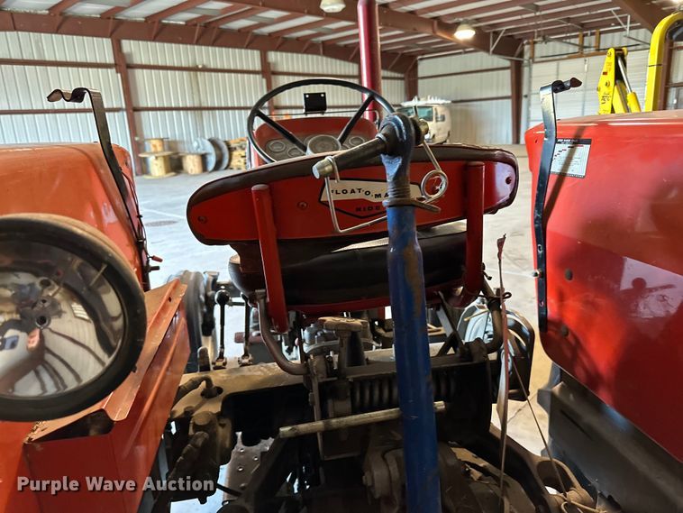 image for item DQ0752 1968 Massey Ferguson  175 tractor