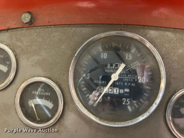 image for item DQ0752 1968 Massey Ferguson  175 tractor