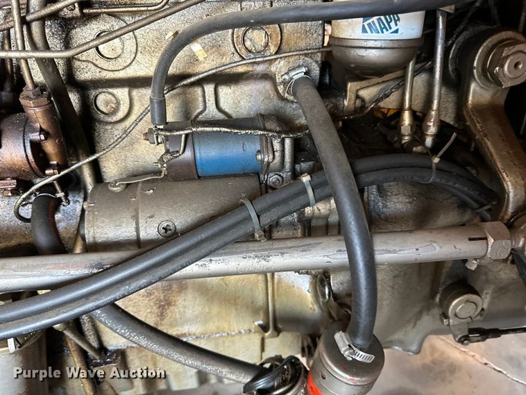 image for item DQ0752 1968 Massey Ferguson  175 tractor